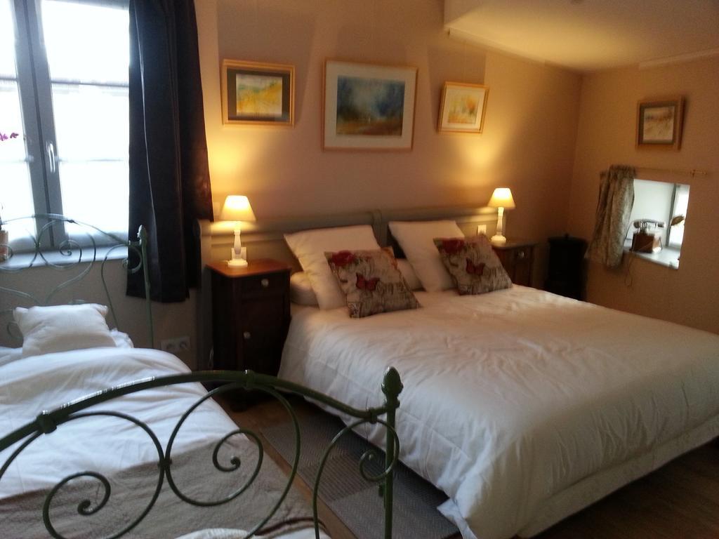 Relais St Jacques - Roanne Bed & Breakfast Saint-Haon-le-Chatel Room photo